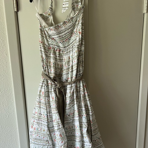 Floral patterned halter dress - Picture 4 of 9